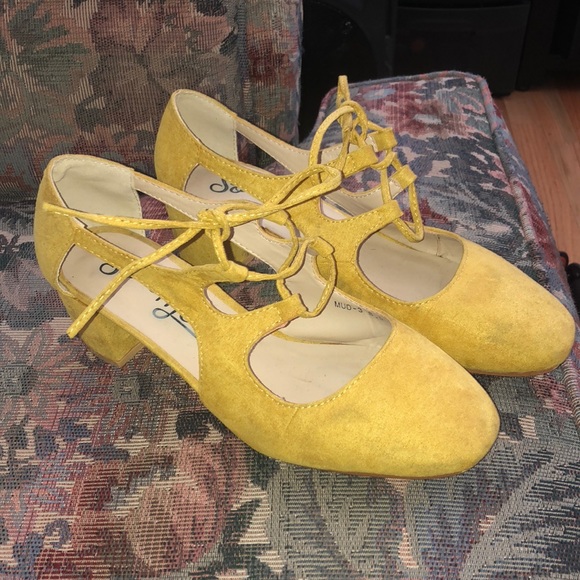 Modcloth Shoes - Yellow suede ModCloth heels